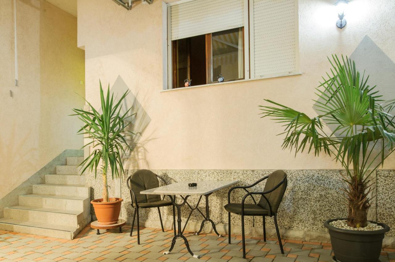 Studio Apartments Kim - Dilberovic Mostar Exterior photo